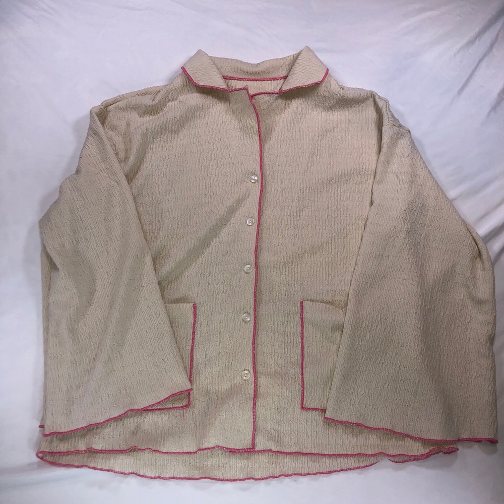 Vintage Style Textured Crinkle Pajama Top Beige Pink Contrast Stitch Small